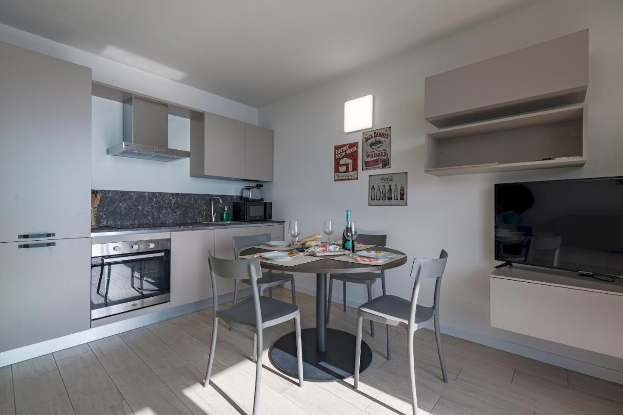 Donatello Apartment Parzanica Bagian luar foto